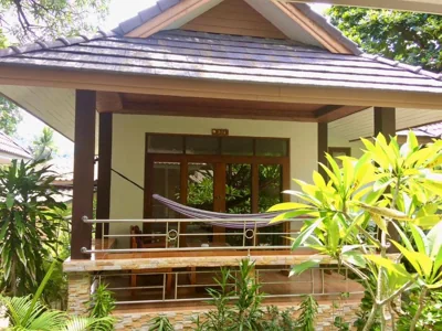 Bungalow Deluxe con vasca e vista sul giardino — Pen's Bungalow Koh Phangan